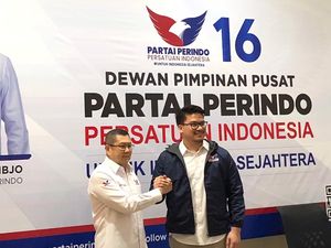 Eks PSI Michael Victor Sianipar Resmi Gabung Perindo Eks PSI Michael Victor Sianipar Resmi Gabung Perindo