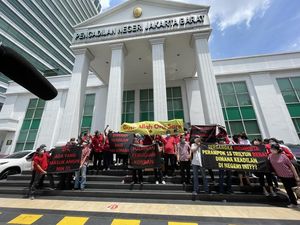 Korban Indosurya Riuh Soraki Hakim Usai Vonis Lepas Henry Surya