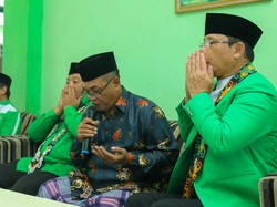 Jalankan Amanah Para Ulama, Ketum PPP Sowan ke Ponpes di Balikpapan
