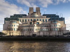 Dikira Bangunan Bermasalah, Lokasi Pusat Pelatihan MI6 Bocor