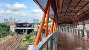Foto: Skywalk Terpanjang di Jakarta