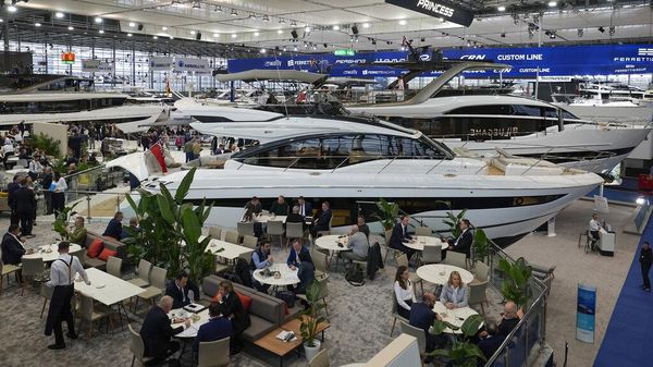 Sultan Merapat! Ada Pameran Kapal Pesiar di Jerman