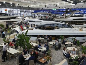 Sultan Merapat! Ada Pameran Kapal Pesiar di Jerman