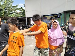 Rekonstruksi Suami Bunuh Istri, Mertua Tak Cegah Menantu Dibunuh 2 Anaknya Rekonstruksi Suami Bunuh Istri, Mertua Tak Cegah Menantu Dibunuh 2 Anaknya