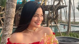 8 Potret Ultah Titi Kamal di Bali, Cantik & Awet Muda di Usia 41 Tahun