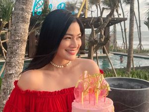 8 Potret Ultah Titi Kamal di Bali, Cantik & Awet Muda di Usia 41 Tahun 8 Potret Ultah Titi Kamal di Bali, Cantik & Awet Muda di Usia 41 Tahun