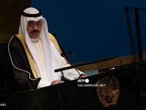 Sheikh Ahmad Nawaf Al-Sabah Mundur dari PM Kuwait Sheikh Ahmad Nawaf Al-Sabah Mundur dari PM Kuwait