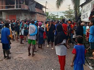 Wanita di Sorong Diarak Setengah Bugil-Dibakar, Total 9 Pelaku Ditangkap!