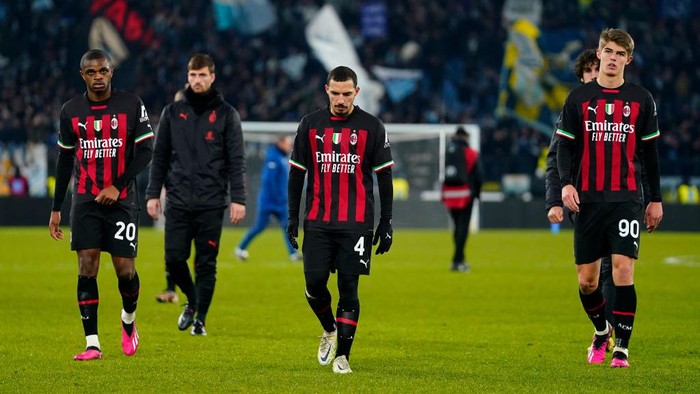 ROME, ITALY - JANUARY 24: The delusion of AC Milan Players at the end of the Serie A match between SS Lazio and AC MIlan at Stadio Olimpico on January 24, 2023 in Rome, . (Photo by Danilo Di Giovanni/Getty Images)