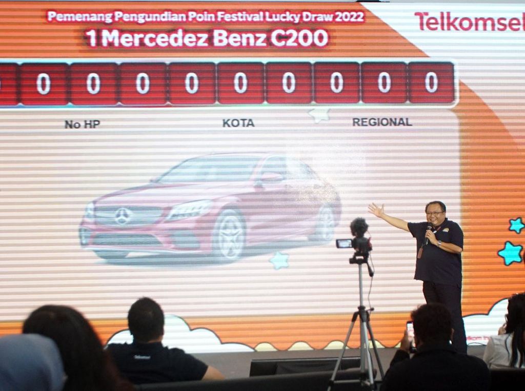 Apresiasi Loyalitas Pelanggan dengan Mobil Mewah Apresiasi Loyalitas Pelanggan dengan Mobil Mewah