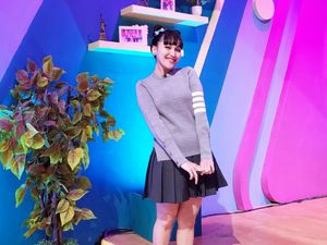 8 Foto Terbaru Ayu Ting Ting Makin Mirip Eonni Korea, Tampil Bak Anak SMA