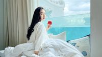 Pose Keren Natasha Wilona Saat Kulineran di Bali hingga Jepang