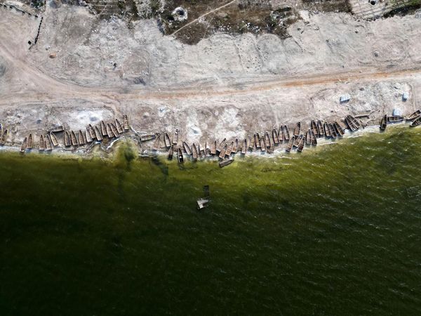 Danau Pink di Senegal Berubah Hijau, Kenapa Ya?