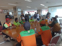 Eks PJLP Temui Pejabat Pemprov DKI Bahas Aturan Batas Usia 56 Tahun