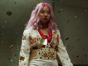 Ekspresi Stephanie Hsu Dengar Kabar Nominasi Oscar