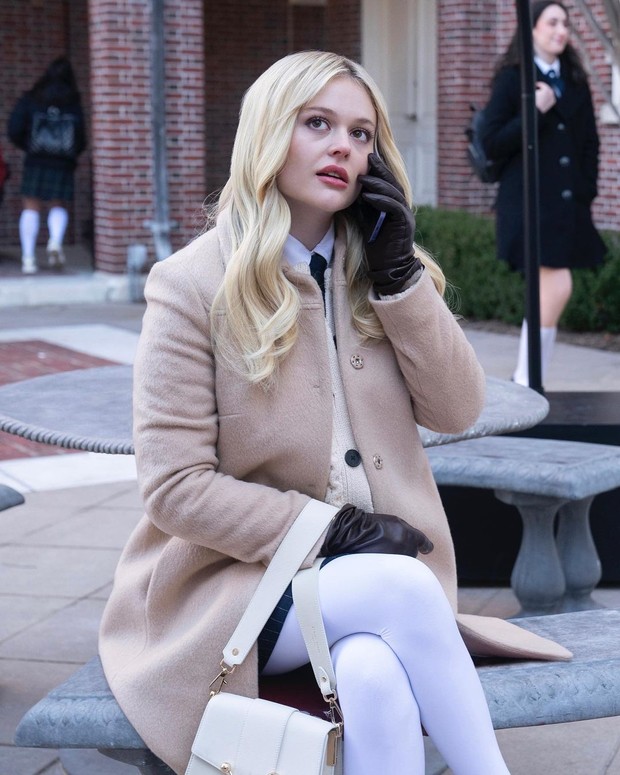 Foto: instagram.com/gossipgirl Outfit sekolah Audrey Hope/