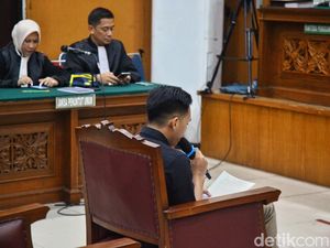 Ucap Terima Kasih Eliezer ke Tunangan, Sebab Sabar Tunda Pernikahan Ucap Terima Kasih Eliezer ke Tunangan, Sebab Sabar Tunda Pernikahan