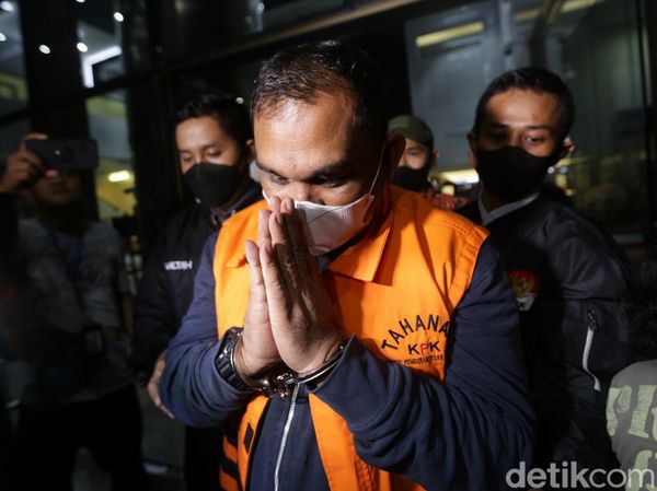 KPK Resmi Menahan Eks Panglima GAM Izil Azhar
