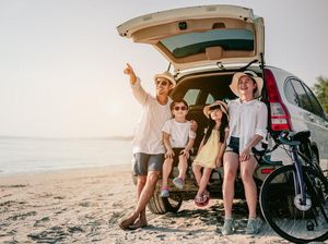 Solusi Tenang Pantau Usaha Saat Pergi Liburan