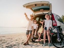 Solusi Tenang Pantau Usaha Saat Pergi Liburan