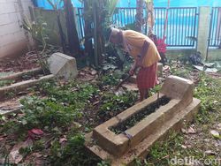 Makam Halimah, Korban Wowon cs Dibersihkan Jelang Ekshumasi