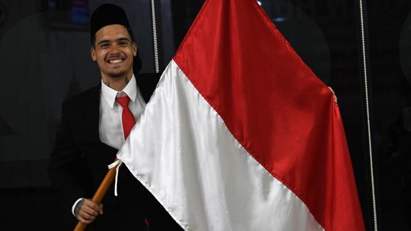 Sah! Pesepakbola Shayne Pattynama Resmi Jadi WNI