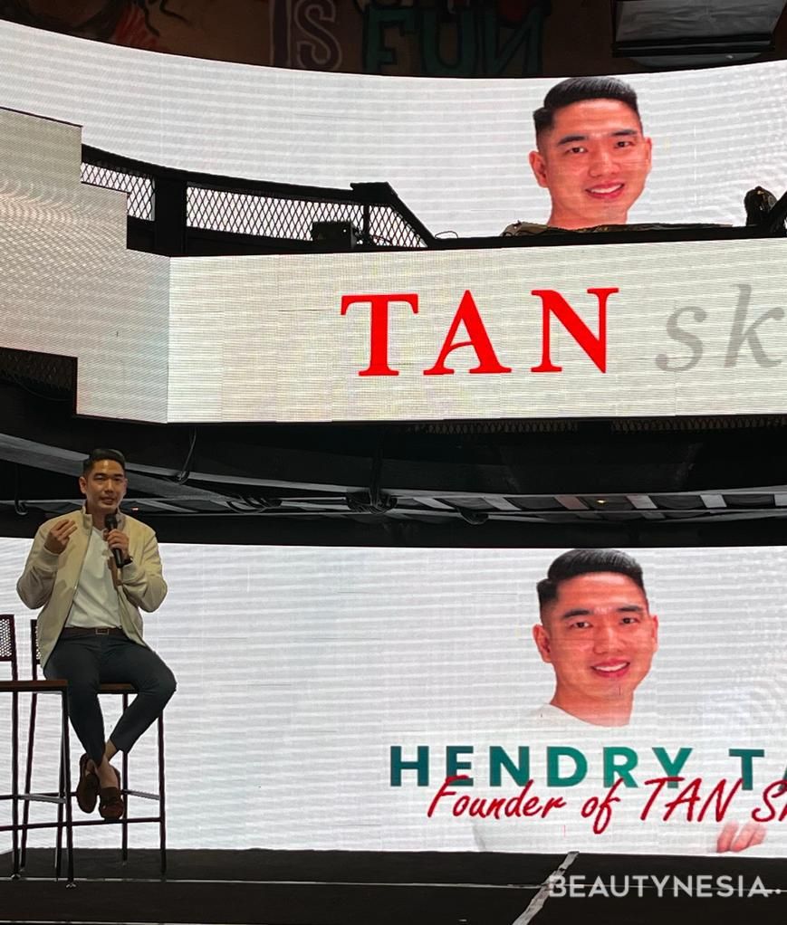 Media Gathering TAN Skin