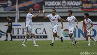 PSM bisa membalas dua kali. Everton Nascimento dan Rasyid Bakri menjadi pencetak gol untuk tim tamu.