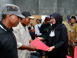 Bupati Ipuk Geber Layanan Hingga Malam Hari Saat Menginap di Utara Banyuwangi