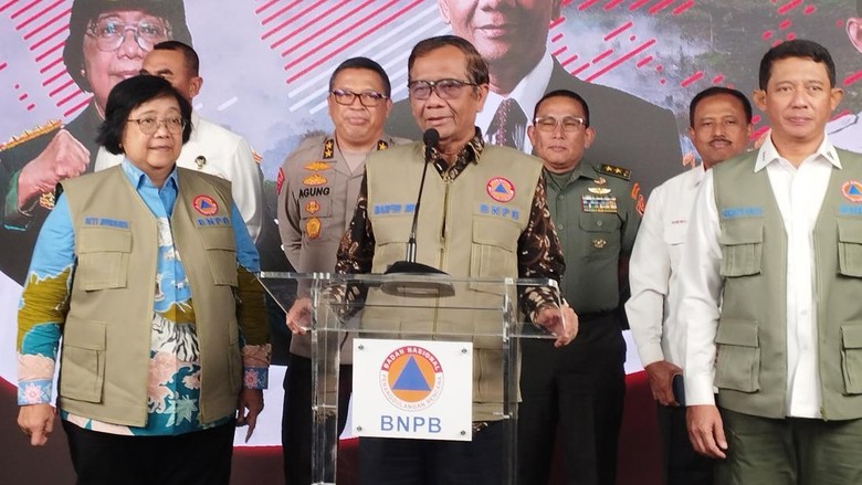 Mahfud Harap Kepala Daerah Tetap Waspada Karhutla Meski Sibuk Tahun Politik