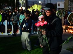 Penghormatan Terakhir untuk Korban Penembakan Massal di California