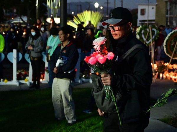 Penghormatan Terakhir untuk Korban Penembakan Massal di California