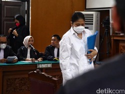 Pembelaan Diri Istri Sambo Tepis Narasi Perempuan Tua Mengada-ada