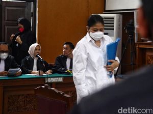 Putri Candrawathi ke Jaksa soal Selingkuh Cuma Bumbu: Menyakitkan! Putri Candrawathi ke Jaksa soal Selingkuh Cuma Bumbu: Menyakitkan!