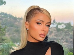 Hawaii Berduka, Eh Paris Hilton Pamer Liburan Bahagia