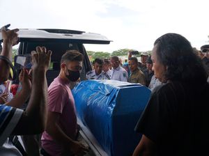 Jenazah Perempuan yang Dibakar Warga Dilepas Pemkot Sorong