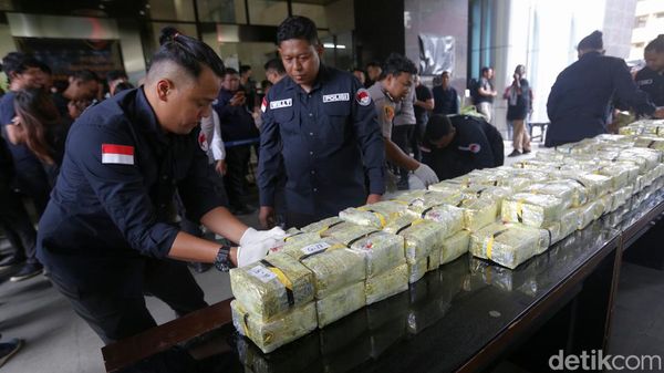 Penampakan 149 Kg Sabu yang Diamankan dari Jaringan Malaysia-Aceh
