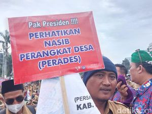 Perangkat Desa Demo di DPR, Tuntut Status Kepegawaian-Kesejahteraan Perangkat Desa Demo di DPR, Tuntut Status Kepegawaian-Kesejahteraan