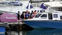 Dermaga Penyeberangan di Bali Diserbu Turis China