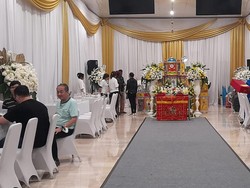 Prabowo Sempat Melayat ke Rumah Duka Lieus Sungkharisma