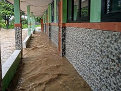 SD di Sukabumi Kebanjiran, Pelajar Terpaksa Dipulangkan