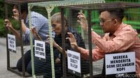 Terkurung di Kandang, Aktivis PETA Tolak Eksploitasi Luwak