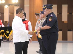 Kapolri Beri Penghargaan Tim Dewa Ruci 2021 yang Ungkap Sabu 1,2 Ton