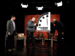 Menanti Jam Kiamat 2024 Ramal Kehancuran Bumi