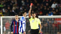 Sociedad harus bermain dengan 10 orang sejak menit ke-40 menyusul kartu merah untuk Brais Mendez.  