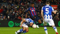Pertandingan berakhir dengan skor 1-0 untuk kemenangan Barcelona.  
