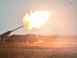 Mengapa AS Begitu Khawatir Jika China Kirim Senjata ke Rusia?