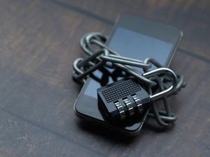 HP Kamu Sering Unlock Sendiri? Bisa Jadi Kena Hack