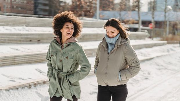 Kepribadiannya yang energik dan menyenangkan membuat orang lain nyaman untuk berteman den berpetualangan bersamanya/Foto: pexels.com/liza-summer