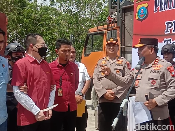 Momen Kapolda Sumut Irjen Panca Senggak Apin BK